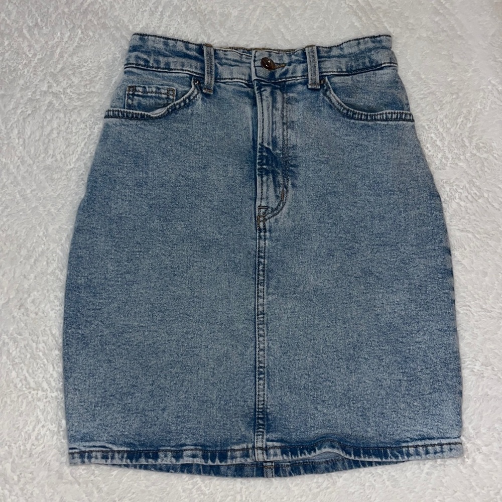 Size 0, slightly long, denim skirt, DIVIDED brand, rarely worn.